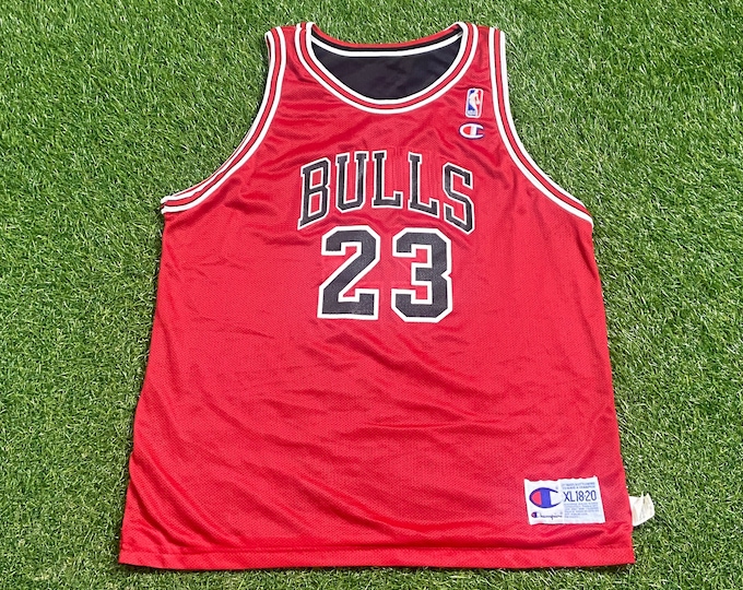 Vintage Chicago Bulls Michael Jordan #23 Reversible Jersey Champion Size Youth XL NBA Basketball Air Jordan 1990s 90s