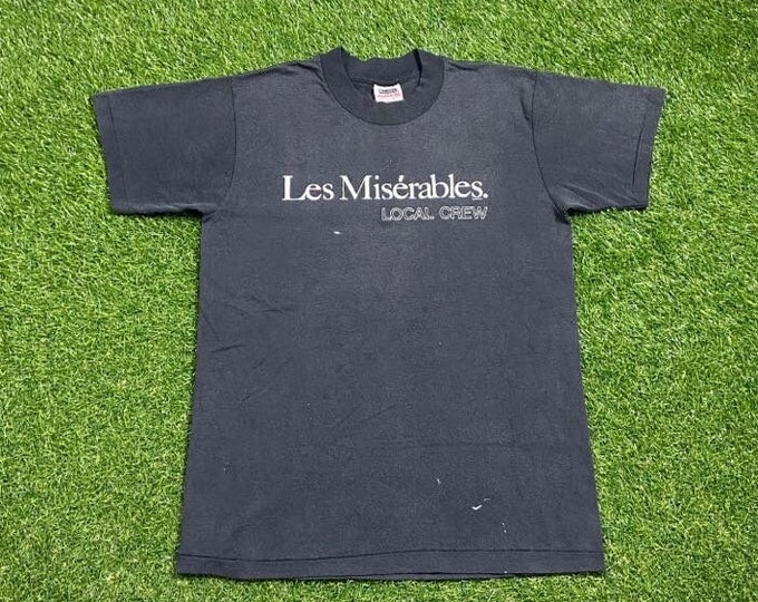Vintage Les Misérables T Shirt Tee Made USA Size Large L Classic French Musical Broadway Theater 1990s 90s