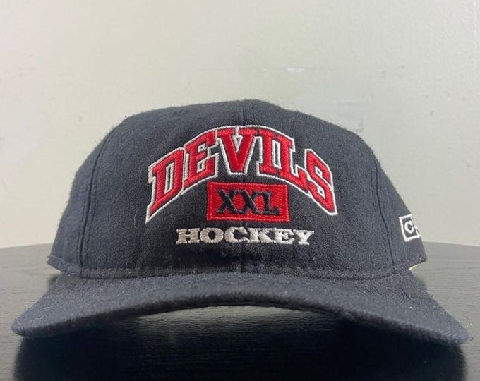 Vintage New Jersey Devils Snapback Hat #1 Apparel Made in Canada OSFA NHL Hockey New Jersey NJ 1990s 90s