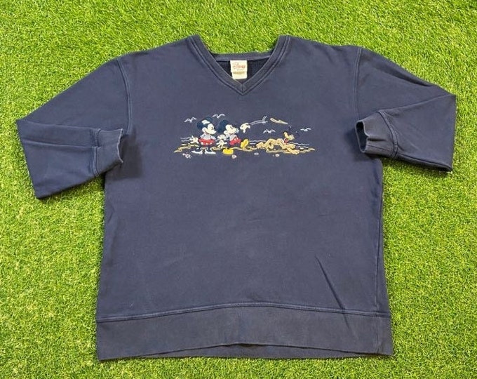 Vintage Mickey & Minnie Mouse Crewneck Sweatshirt The Disney Store Size Large L Walt Disney World Magic Kingdom Classic Pull Over Oversized