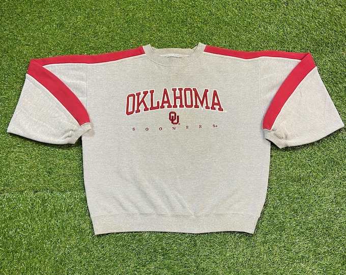 Vintage University of Oklahoma Sooners Crewneck Sweatshirt Size Medium M OU NCAA College Football Pull Over Oversized 1990s 90s