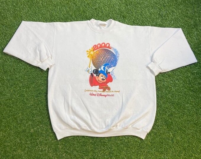 Vintage Walt Disney World 2000 Crewneck Sweatshirt Made USA Size XL Mickey Mouse WDW Magic Kingdom Disneyland Classic Pull Over Oversized