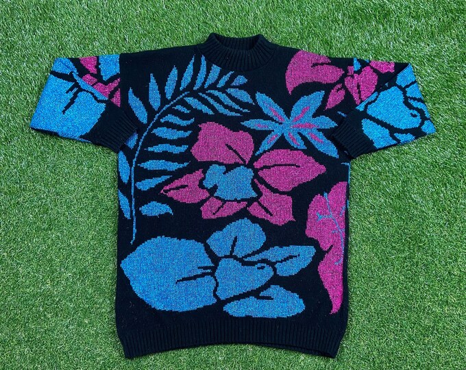 Vintage Flower Knitted Crewneck Sweater Pull Over Size Large L Quality 80s Comfortable Fit 1980s Original Fall Winter Warm Cozy Loud