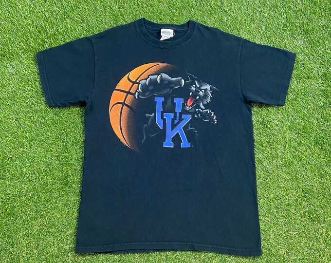 Vintage University of Kentucky Wildcats T Shirt Tee Size Medium M NCAA College Basketball Lexington Go Big Blue College UK Classic 1990s 90s