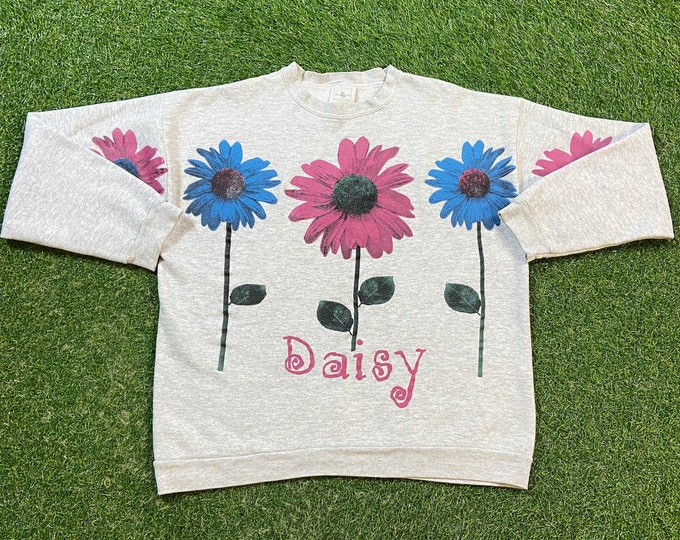 Vintage Daisy Crewneck Sweatshirt Size Small S Floral Flowers Morning Sun Bees Caterpillars Butterflies Nature Plants Pull Over Oversized