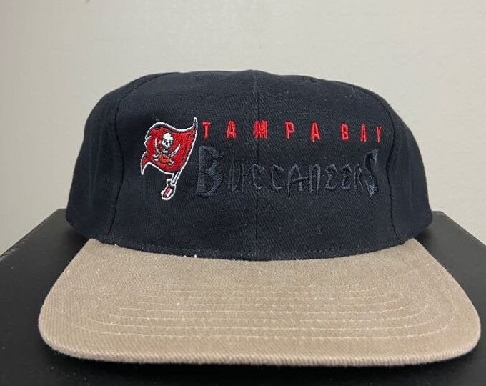 Vintage Tampa Bay Buccaneers Strap Back Brand NEW Hat Twins Enterprise Inc NFL Football Florida FL 1990's 90's