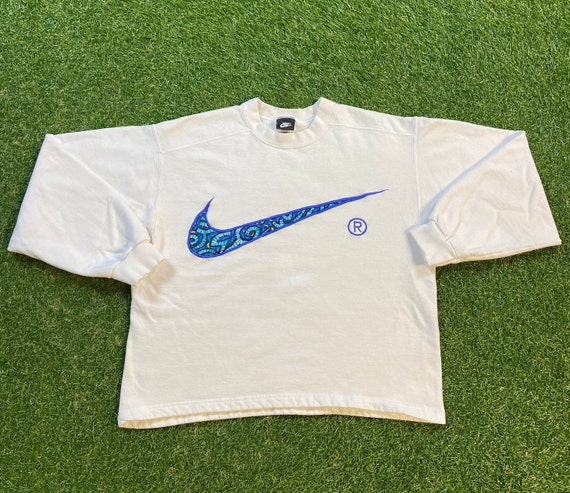 nike mini swoosh oversized cropped sweatshirt in green