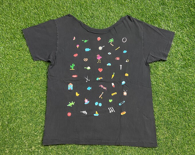 Vintage Multicolor Cool Pattern T Shirt Tee Size Medium M Emojis Cartoon Classic Quality Great Fit Quality 1990s 90s