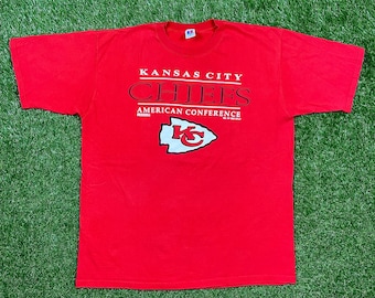 Vintage Kansas City Chiefs T Shirt Tee Russell Athletic Made USA Size Xtra Large XL NFL Football Missouri Mahomes