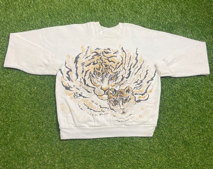 Vintage Tigers Crewneck Sweatshirt Size Medium M Wild Cats Lions  Cheetahs Leopards Panthers Jungle Animal Safari King Nature Animals 1990s