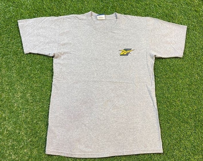 Vintage Reebok T Shirt Tee Made USA Size Medium M Classic Sportswear Athletic Gear 1990s 90s