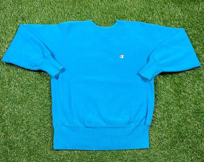 Vintage Plain Blue Champion Crewneck Sweatshirt Size Medium M Quality 1990's Oversized Comfy Great Fit Made USA Original 90s Pull Over