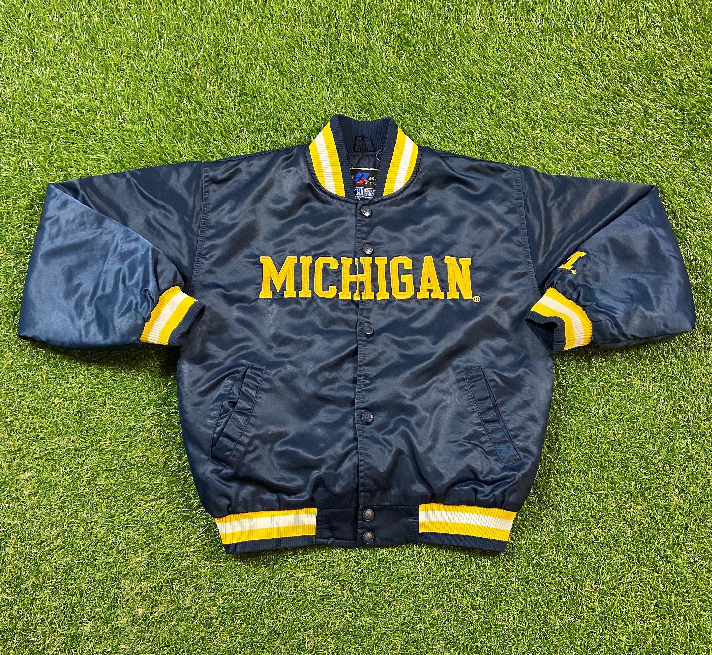 Vintage 1990s University of Michigan Wolverines Puffy Starter Jacket Size  Medium