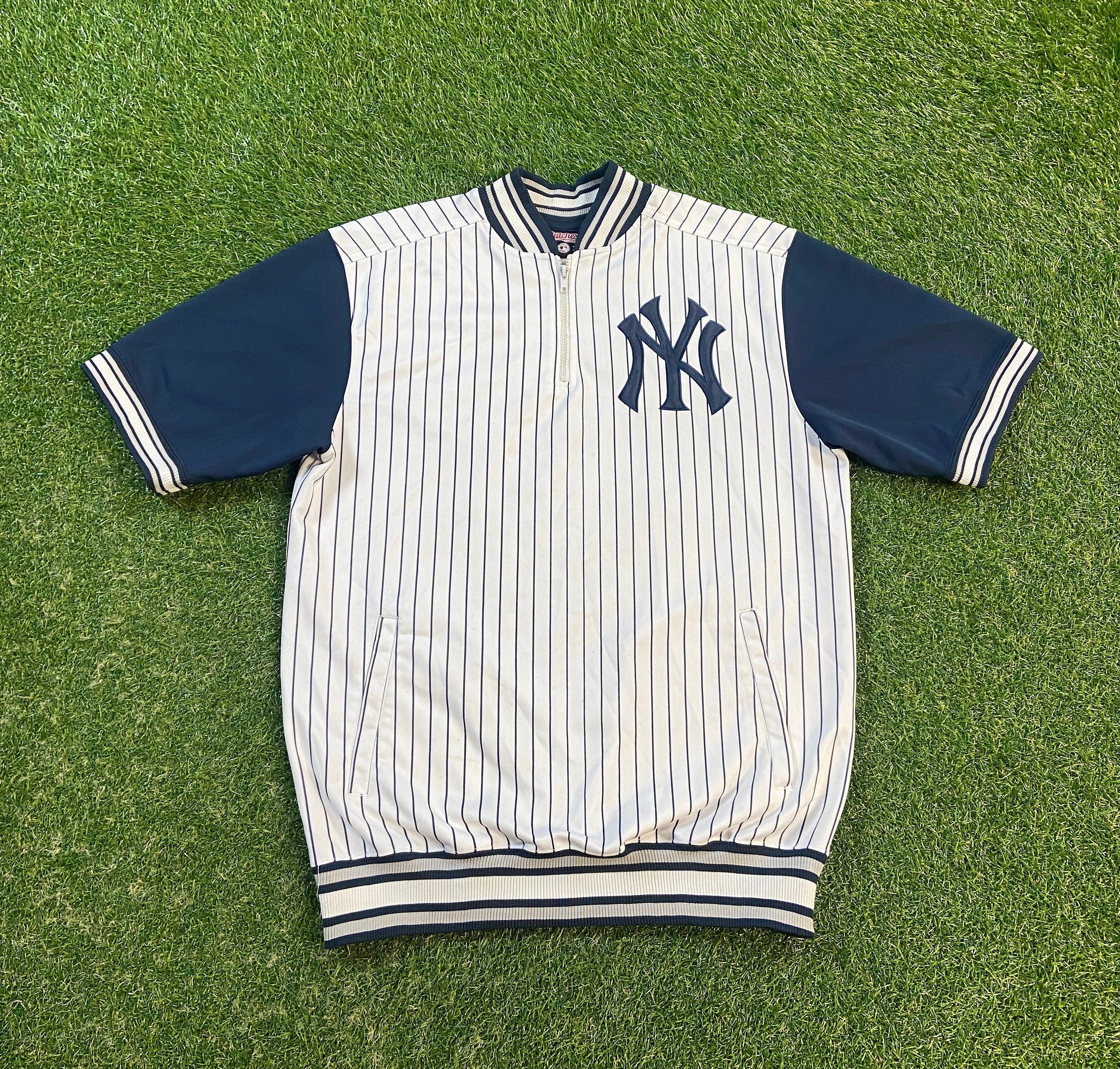 Vintage New York Yankees Pin Stripes Baseball Jersey Stitches Size Large L MLB Baseball American League Bronx Original 1990s 90s