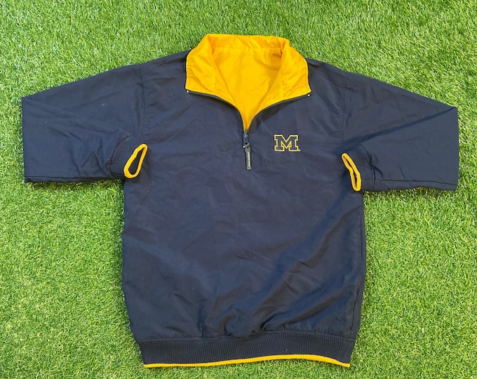 Vintage University of Michigan Reversible Jacket Pro Edge Size Medium M NCAA College Football Wolverines Detroit Quality Pull Over Oversized