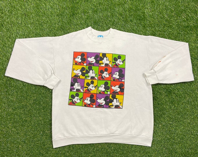 Vintage Mickey Mouse Crewneck Sweatshirt Made USA Size Medium Walt Disney World Magic Kingdom WDW Disneyland Pull Over 1990s 90s