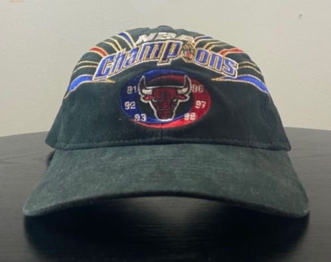 Vintage Chicago Bulls Snapback Hat Starter OSFA NBA Basketball Michael Jordan 1990s Classic Illinois Finals Champions