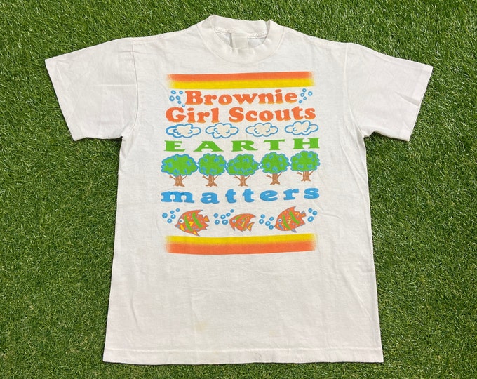 Vintage Brownie Girl Scouts T Shirt Tee Size Small S Earth Matters Cookie Sale Camp Woods Cookies 1990s 90s