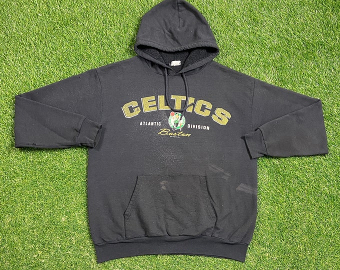 Vintage Boston Celtics Hoodie Sweatshirt Size Medium M NBA Basketball Classic New England Massachusetts Bird 1990s 90s Pull Over Oversized