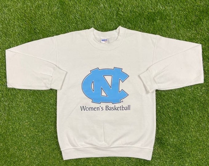 Vintage UNC University of North Carolina Tar Heels Women's Crewneck Sweatshirt Gildan Size Small NCAA College Basketball Sports 1990s