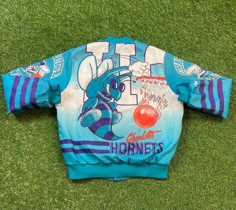 Vintage Charlotte Hornets bomberjacka Chalk Line Tillverkad i USA Storlek Medium M NBA Basketball North Carolina NC J. Cole 1990-talet 90-talet bild 1