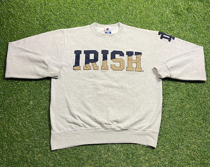 Vintage Notre Dame University Crewneck Sweatshirt Champion Size Large L NCAA College Football Fighting Irish Pull Over Oversized 1990s 90s