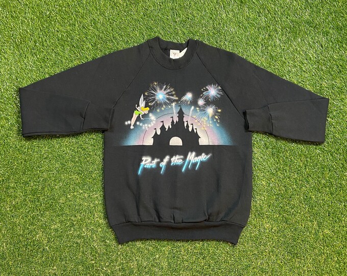 Vintage Magic Kingdom Crewneck Sweatshirt Made USA Size Medium M Walt Disney World Mickey Mouse WDW Disneyland 1990s 90s Pull Over Oversized
