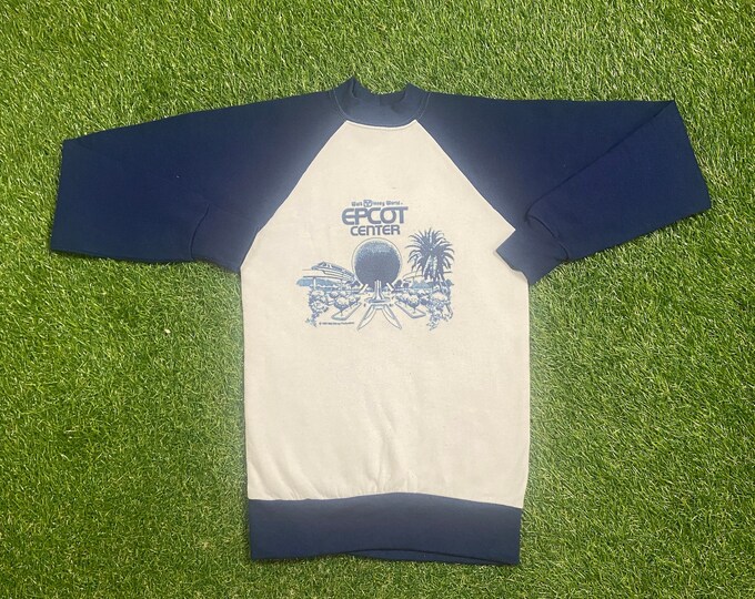 Vintage Epcot Center Crewneck Sweatshirt Made USA Size Youth 14-16 Walt Disney World Magic Kingdom Classic Rare Pull Over Oversized