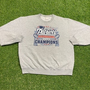 Vintage New England Patriots Crewneck Sweatshirt Size Xtra Large XL NFL Football Boston Massachusetts Tom Brady Super Bowl Champions 00s