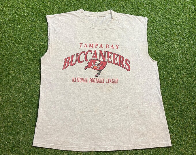 Vintage Tampa Bay Buccaneers T Shirt Tee Size Xtra Large XL NFL Football Florida Brady 1990s 90s