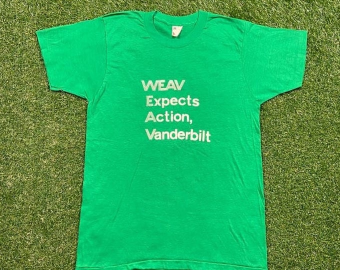 Vintage Weav Expects Action, Vanderbilt T Shirt Tee Screen Stars Made USA Size Medium M 1980s 80s