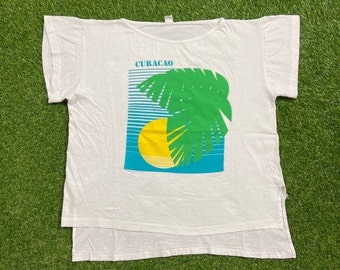 Vintage Curacao T Shirt Tee Made USA Size Medium M Tropical Dutch Caribbean Island Beach Vacation Planet Ocean 1990s 90s