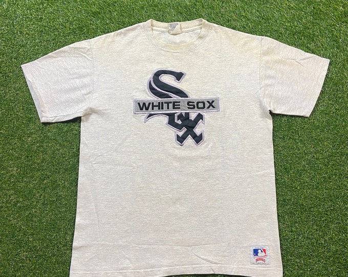 Vintage Chicago White Sox T Shirt Tee Nutmeg Mills Made USA Size Xtra Large XL Chicago Illinois 1990s MLB 90s Baseball American League