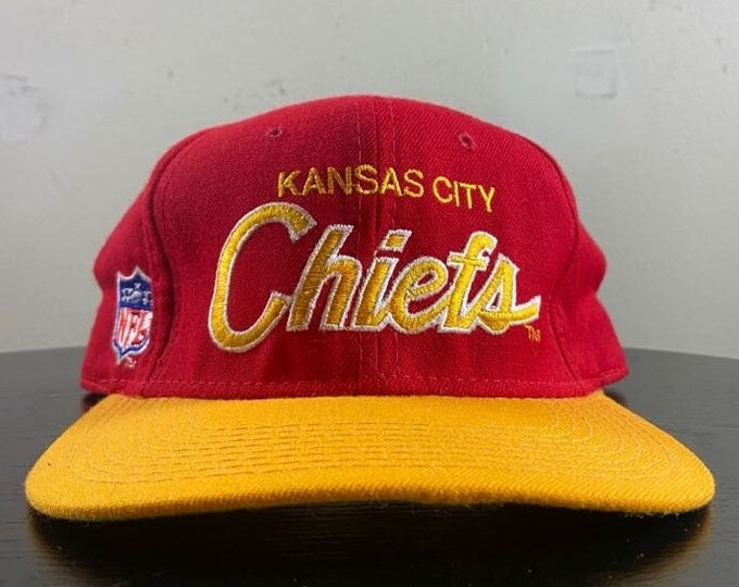 Vintage Kansas City Chiefs Fitted Hat Sports Specialties Made Usa Size 7 1/8 NFL Football Super Bowl Champions KC Pat Mahomes 1990s 90s