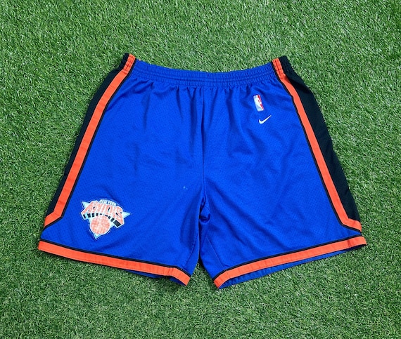 knicks shorts nike