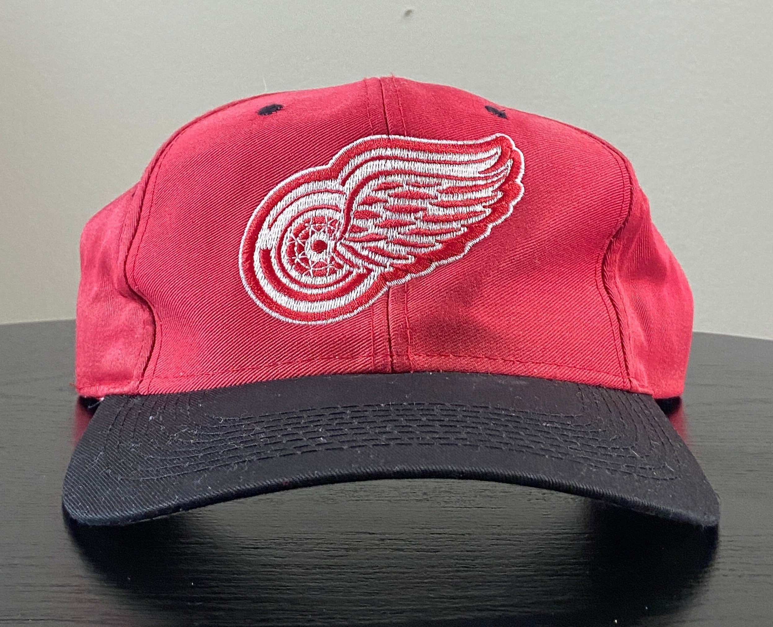 Vintage 1990s NHL Detroit Redwings Stanley Cup Champions Snapback Hat