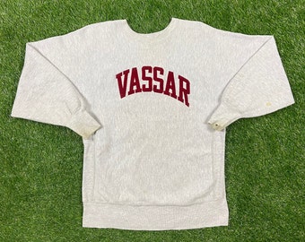 Vintage Vassar College Crewneck Sweatshirt Champion Reverse Weave Made USA Size Xtra Large XL New York NYU Pull Over Oversized Warm