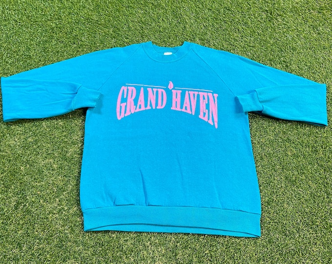 Vintage Grand Haven Crewneck Sweatshirt Jerzees Made USA Size Large L Michigan 1990s 90s Pull Over Oversized
