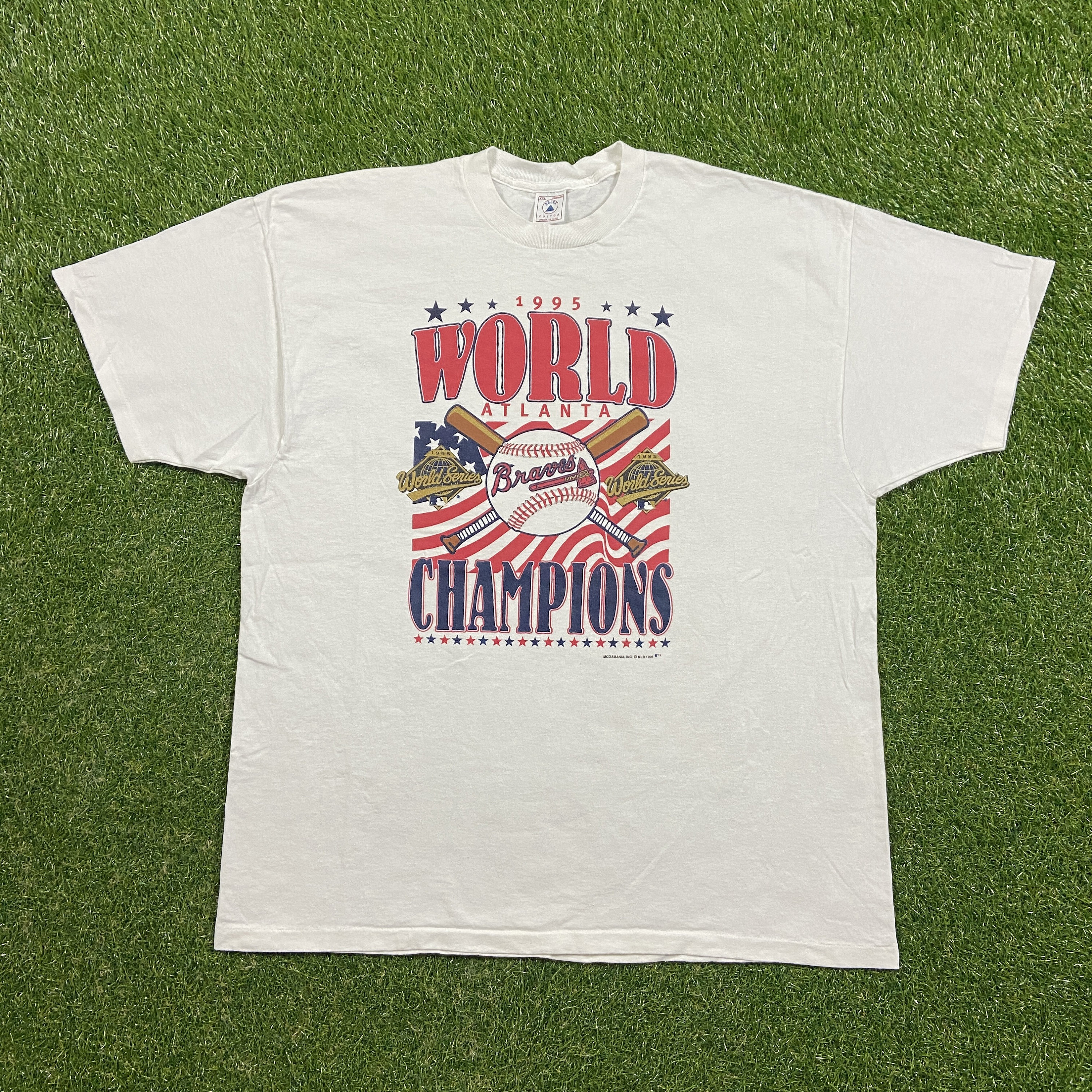 Vintage Atlanta Braves 1995 World Series Champions T Shirt White Size Large