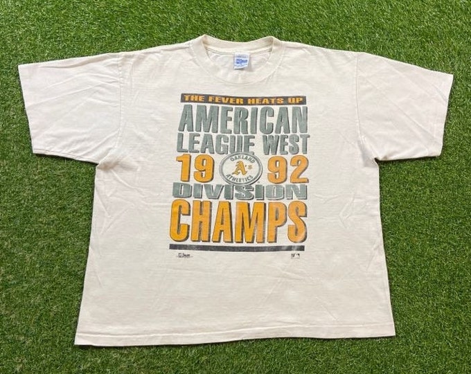 Vintage Oakland A's T Shirt Tee Salem Sportswear Made USA Size Small S Athletics California MLB Baseball 1990s 90s
