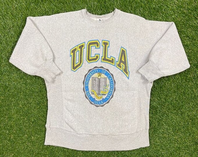 Vintage UCLA Bruins Crewneck Sweatshirt Puma Made USA Size Medium M University California Los Angeles Pasadena NCAA College Basketball