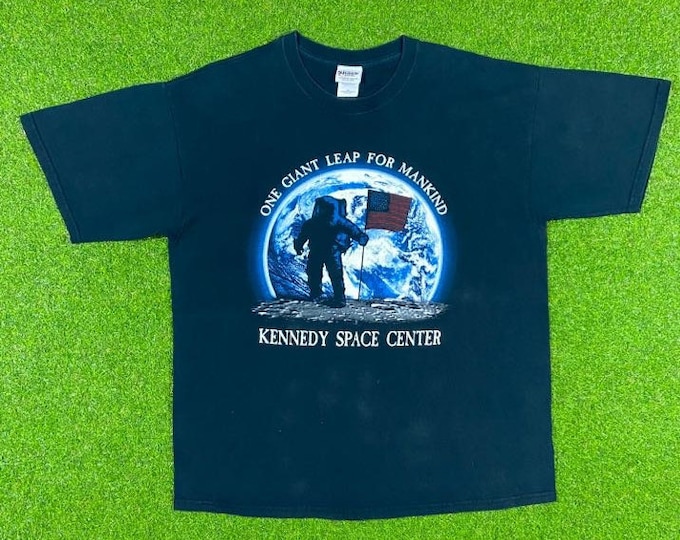 Vintage Kennedy Space Center One Giant Leap for Mankind T Shirt Medium Florida Unique Retro Galaxy Moon Space NASA 80s Rare 90s