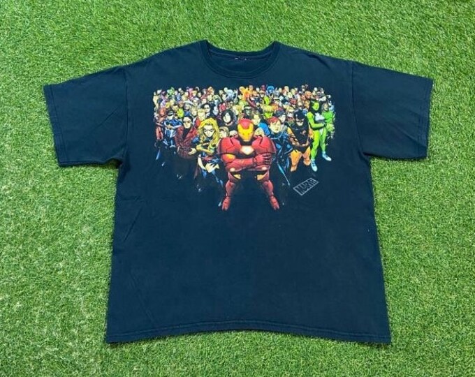 Vintage Marvel Comics T Shirt Tee Size Xtra Large XL Avengers X Men Spider Man Iron Man Punisher Super Heroes Marvel Series