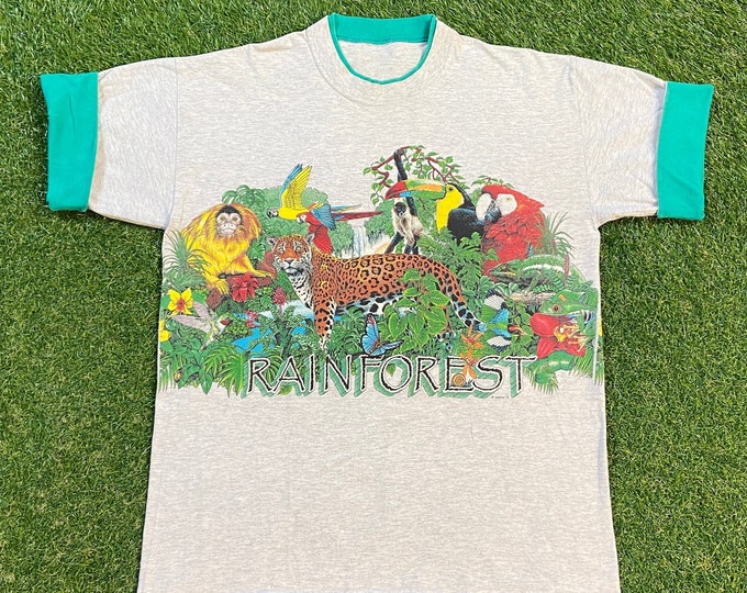 Vintage Rainforest Cafe T Shirt Tee Size Medium M Habitat Nature Planet Earth Animals 1990s 90s
