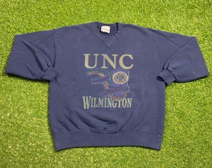 Vintage University of North Carolina Wilmington Crewneck Sweatshirt Made USA Size Large L UNC NCAA College Football Pull Over Oversized 90s