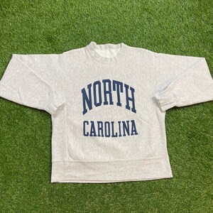 Vintage UNC University of North Carolina Tar Heels Crewneck Sweatshirt Size Medium M NCAA College Basketball Air Jordan 1990s 90s Oversized
