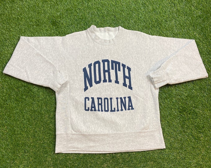 Vintage UNC University of North Carolina Tar Heels Crewneck Sweatshirt Size Medium M NCAA College Basketball Air Jordan 1990s 90s Oversized