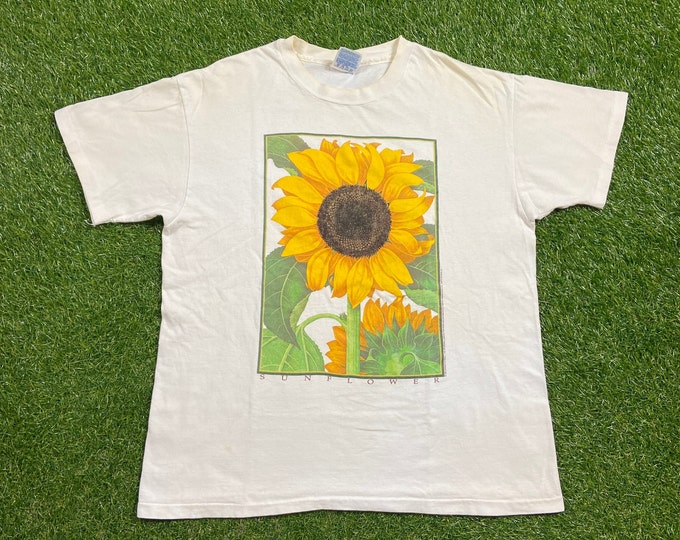 Vintage Sunflowers T Shirt Tee Hanes Made USA Size Large L Flowers Bees Caterpillars Butterflies Nature Plants 1990s 90s