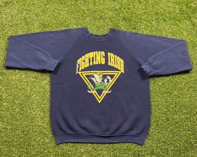 Vintage Notre Dame University Crewneck Sweatshirt Made USA Size Xtra Large XL NCAA College Football Fighting Irish 1990s 90s Pull Over
