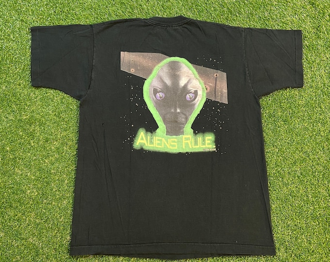 Vintage Alien Rule T Shirt Tee Fruit of the Loom Size Xtra Large XL Solar System NASA Unique Retro Galaxy Moon Space Rare 80s 90s